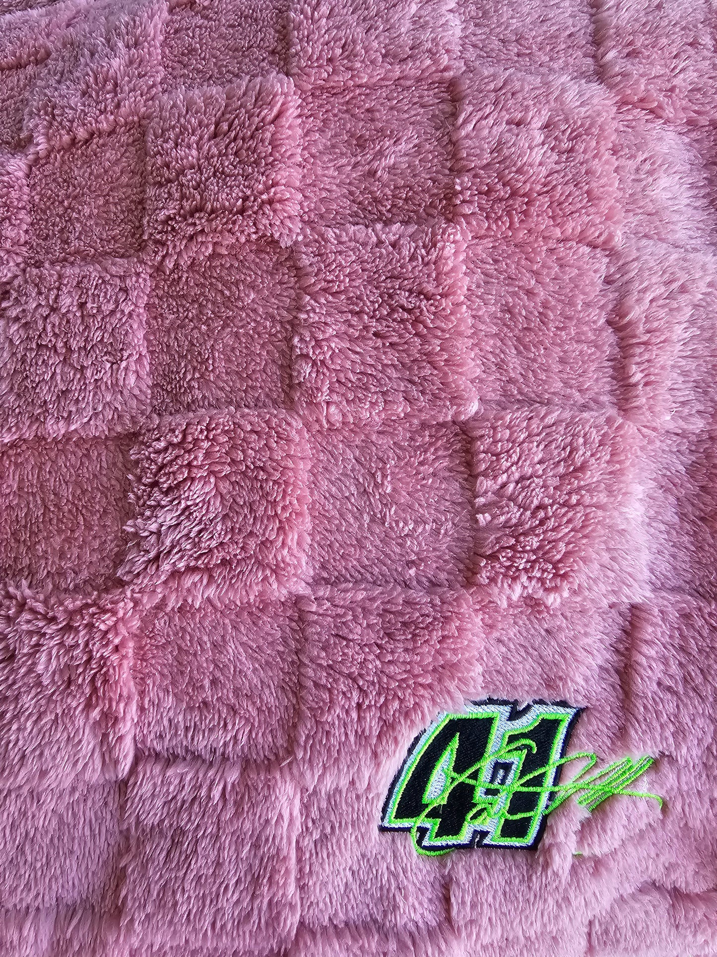 Checkered Fleece Blankets (50in x 60in)